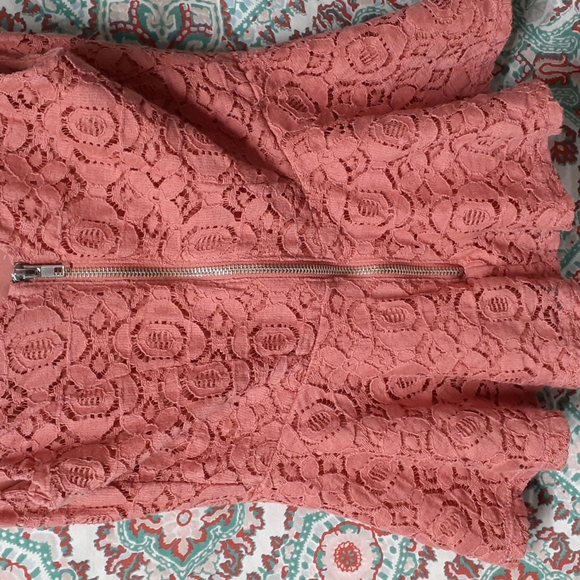 Forever 21 Coral Pink Sleeveless Blouse, Size S - Picture 6 of 10